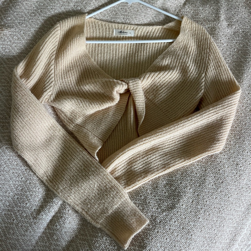 mahina twist front sweater/top